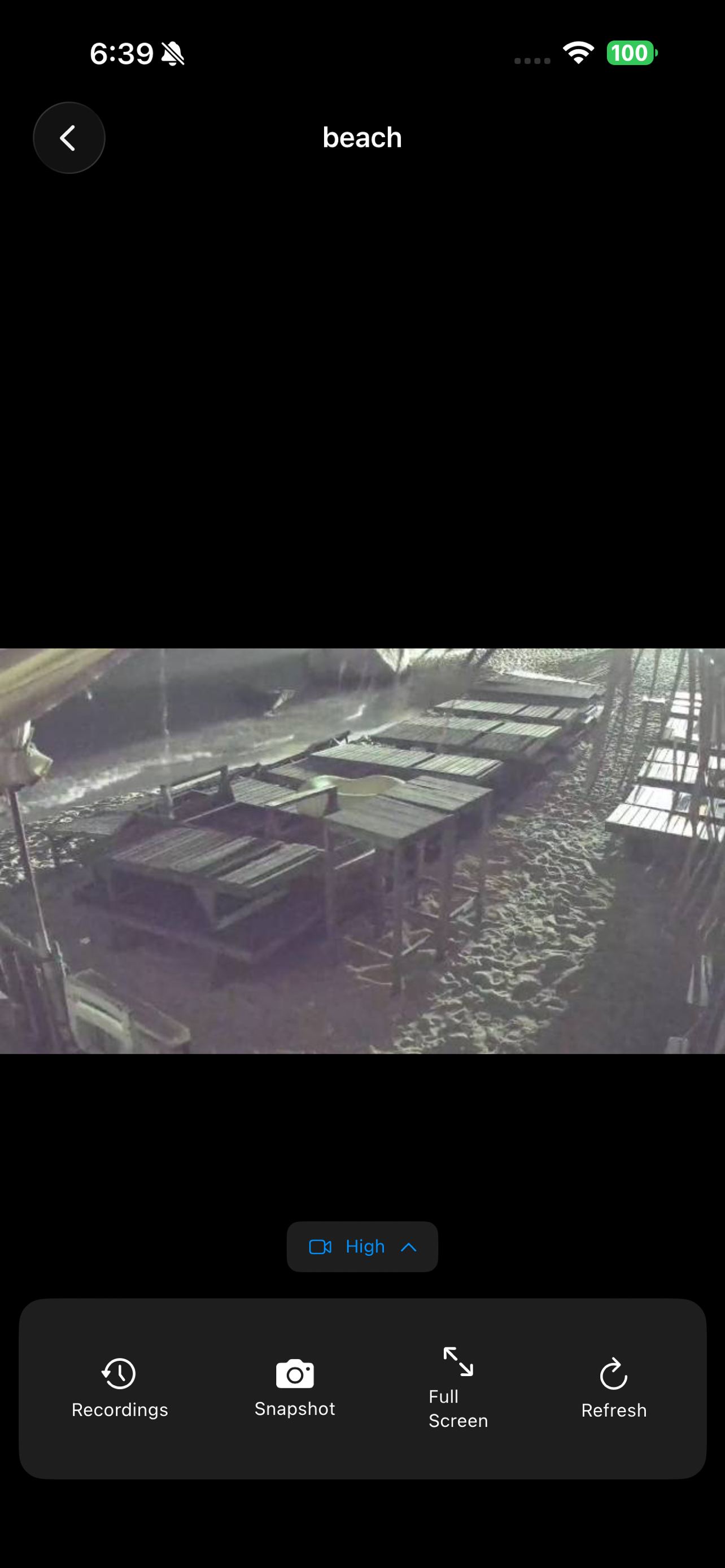 CrowsEye iPhone live camera stream with zoom controls